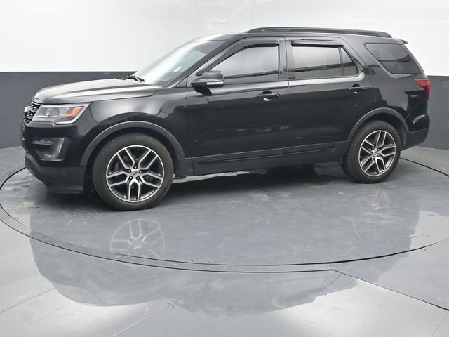 Used 2016 Ford Explorer Sport w/ Equipment Group 401A AWD/4WD image 2