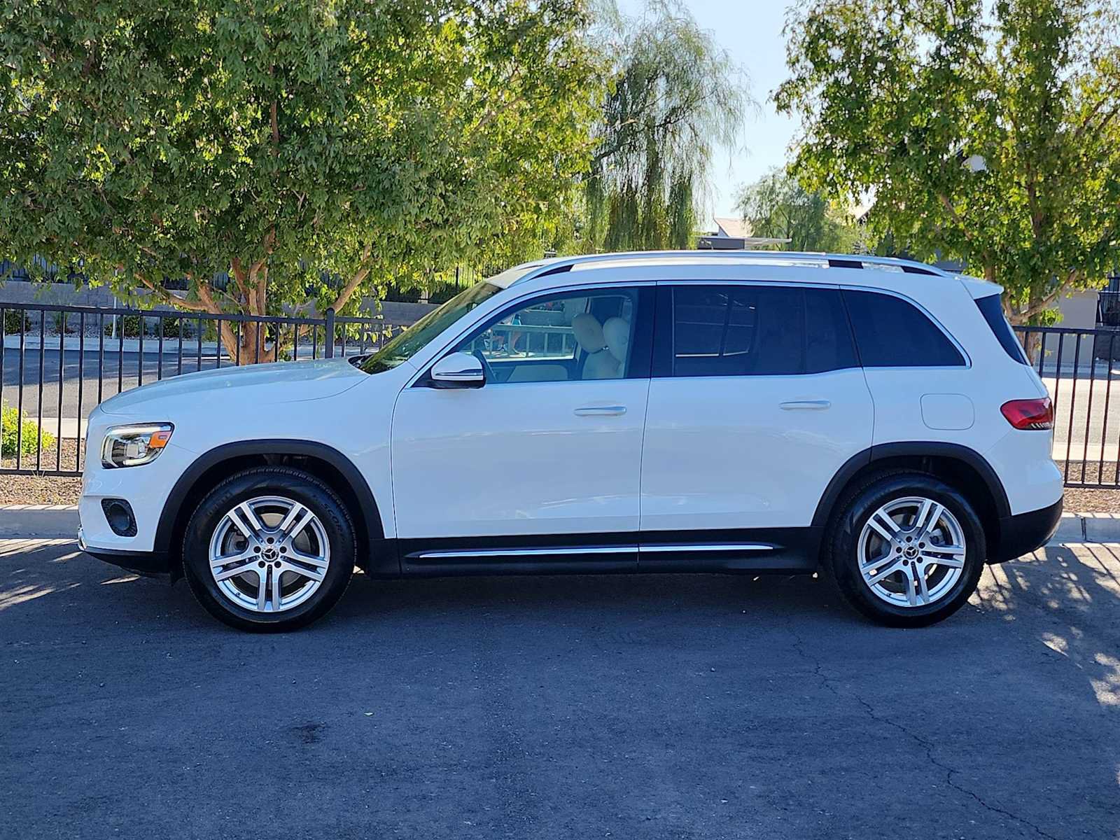 Used 2020 Mercedes-Benz GLB 250 image 5