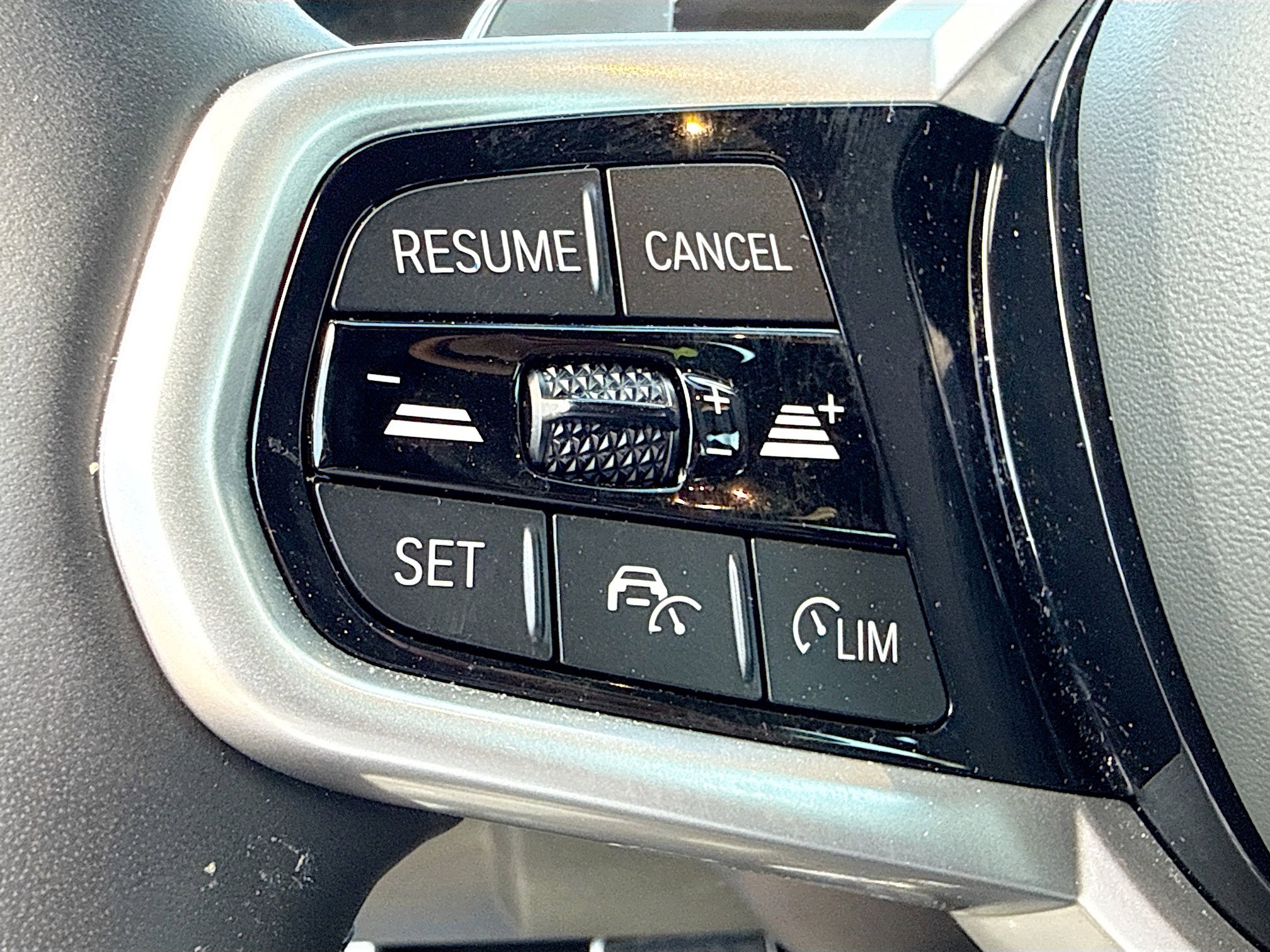 Used 2025 BMW M340i RWD image 38