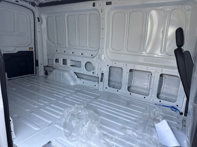 New 2026 Ford Transit 250 148 Medium Roof image 10