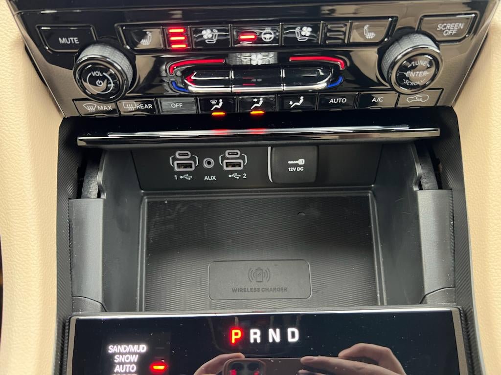 New 2024 Jeep Grand Cherokee Limited w/ Luxury Tech Group II AWD/4WD image 23