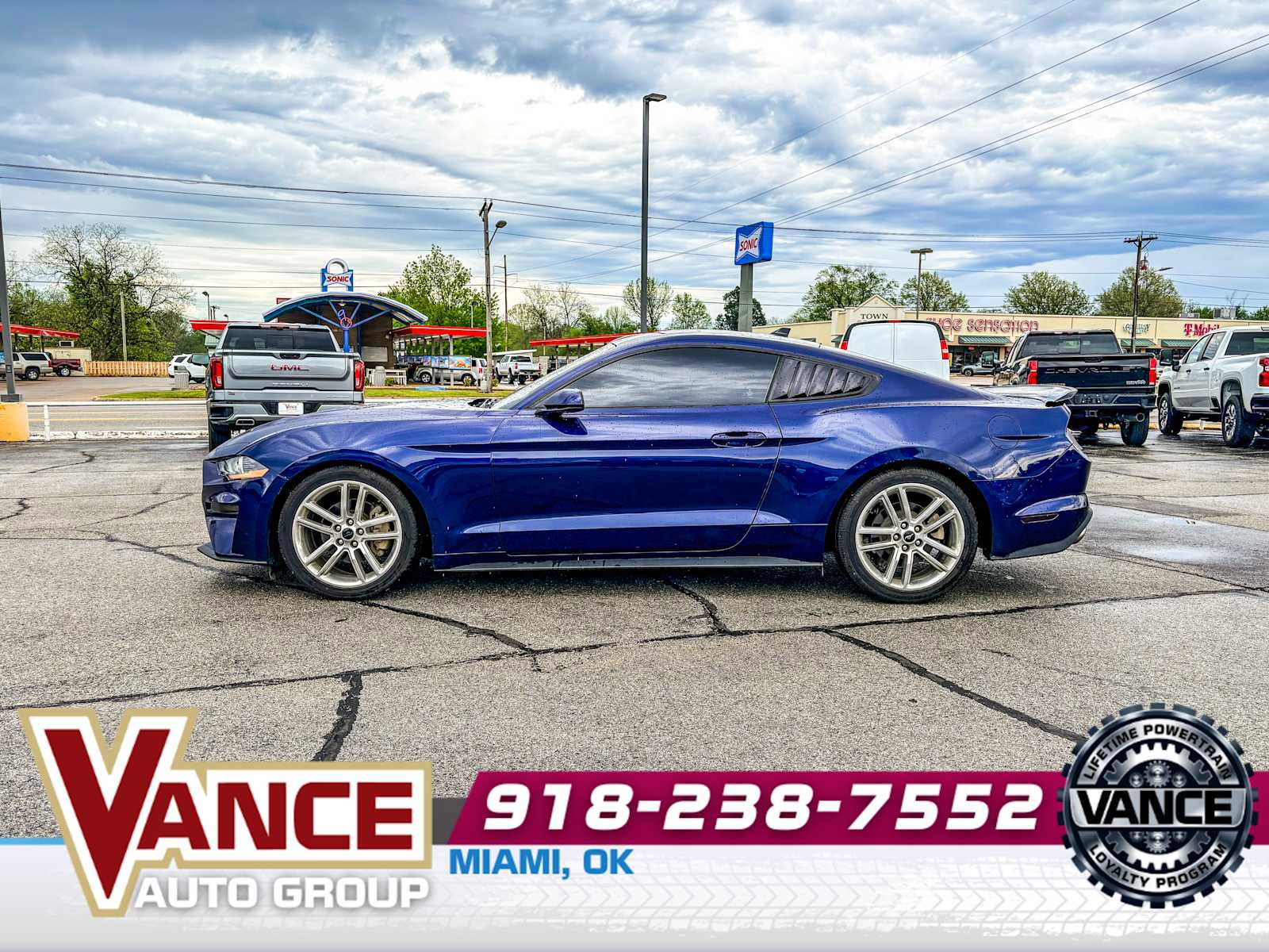 Used 2020 Ford Mustang Coupe w/ Black Accent Package image 4