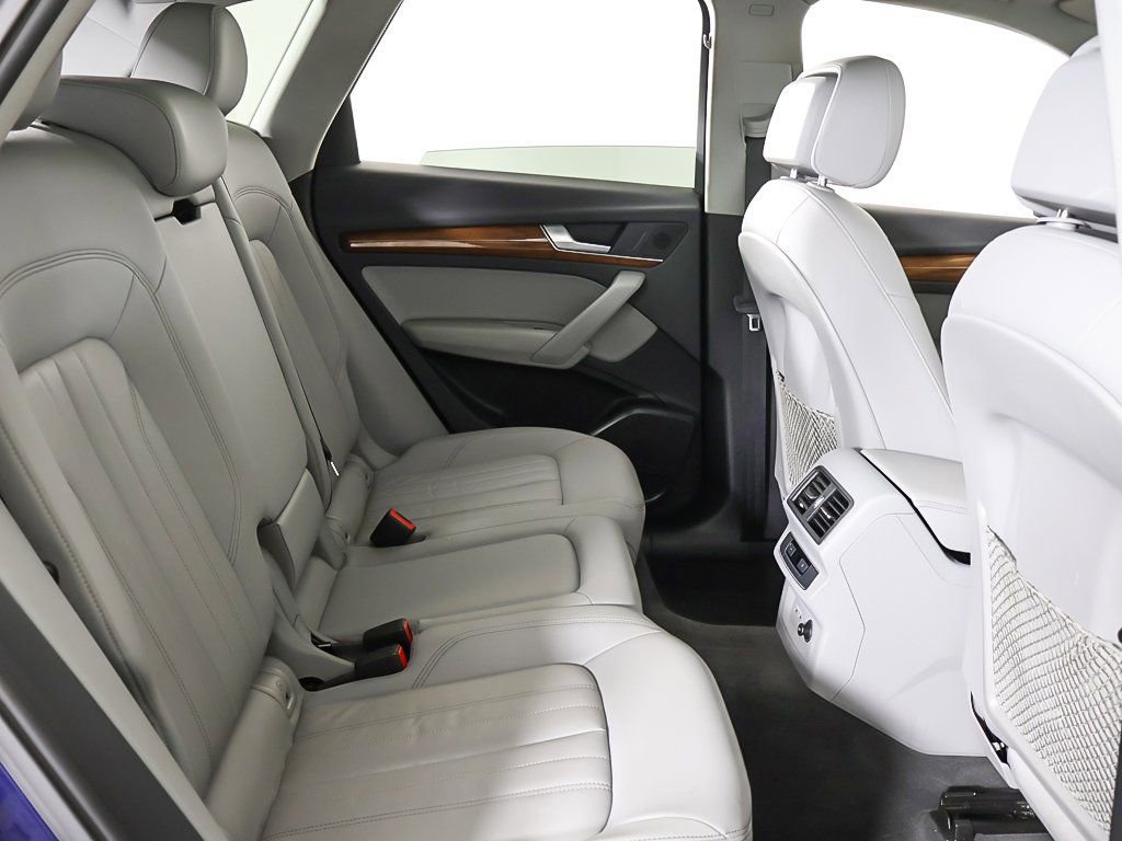 Used 2024 Audi Q5 2.0T Premium w/ Convenience Package image 36