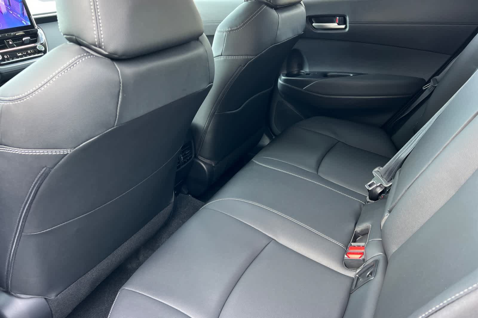 New 2026 Toyota Corolla Cross XLE w/ Convenience Package AWD/4WD image 4