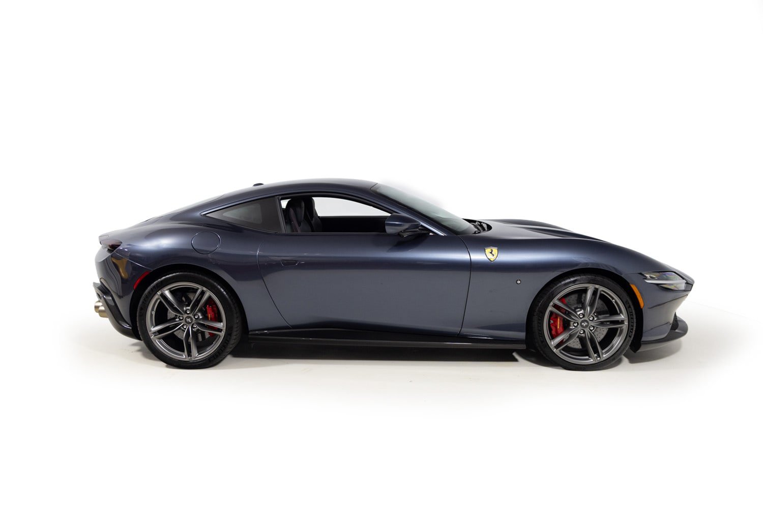 Used 2021 Ferrari Roma RWD image 8