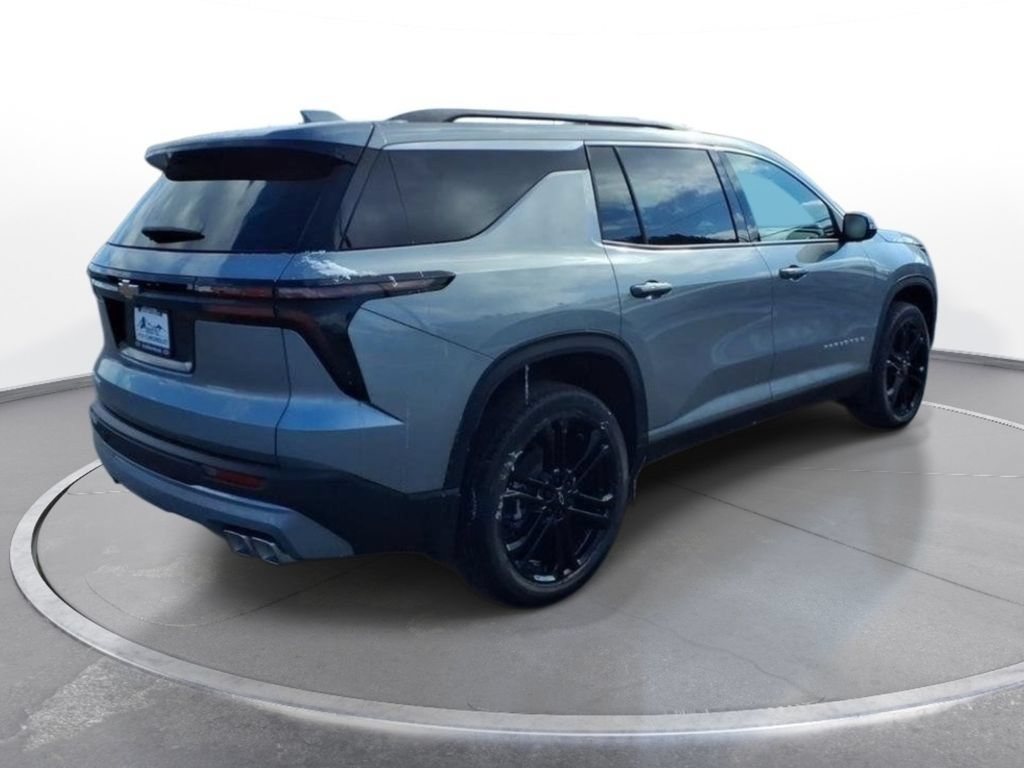 New 2026 Chevrolet Traverse LT w/ LPO, Floor Liner Package FWD image 3