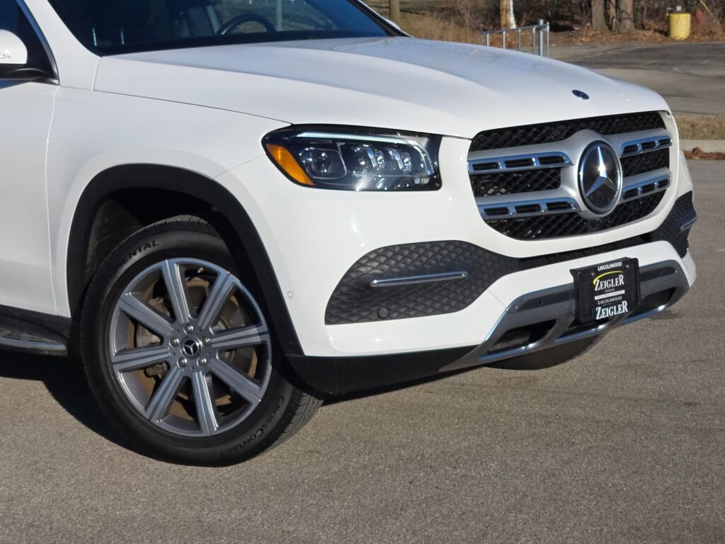 Used 2022 Mercedes-Benz GLS 450 4MATIC image 2
