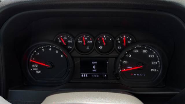 Used 2025 Chevrolet Silverado 1500 Custom w/ Turbomax Blackout Package RWD image 28
