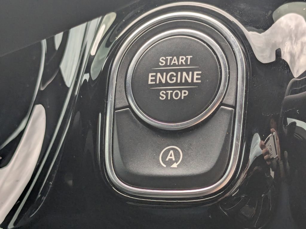 Certified 2022 Mercedes-Benz GLA 250 4MATIC image 24