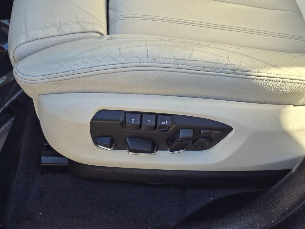 Used 2017 BMW X5 xDrive40e image 23