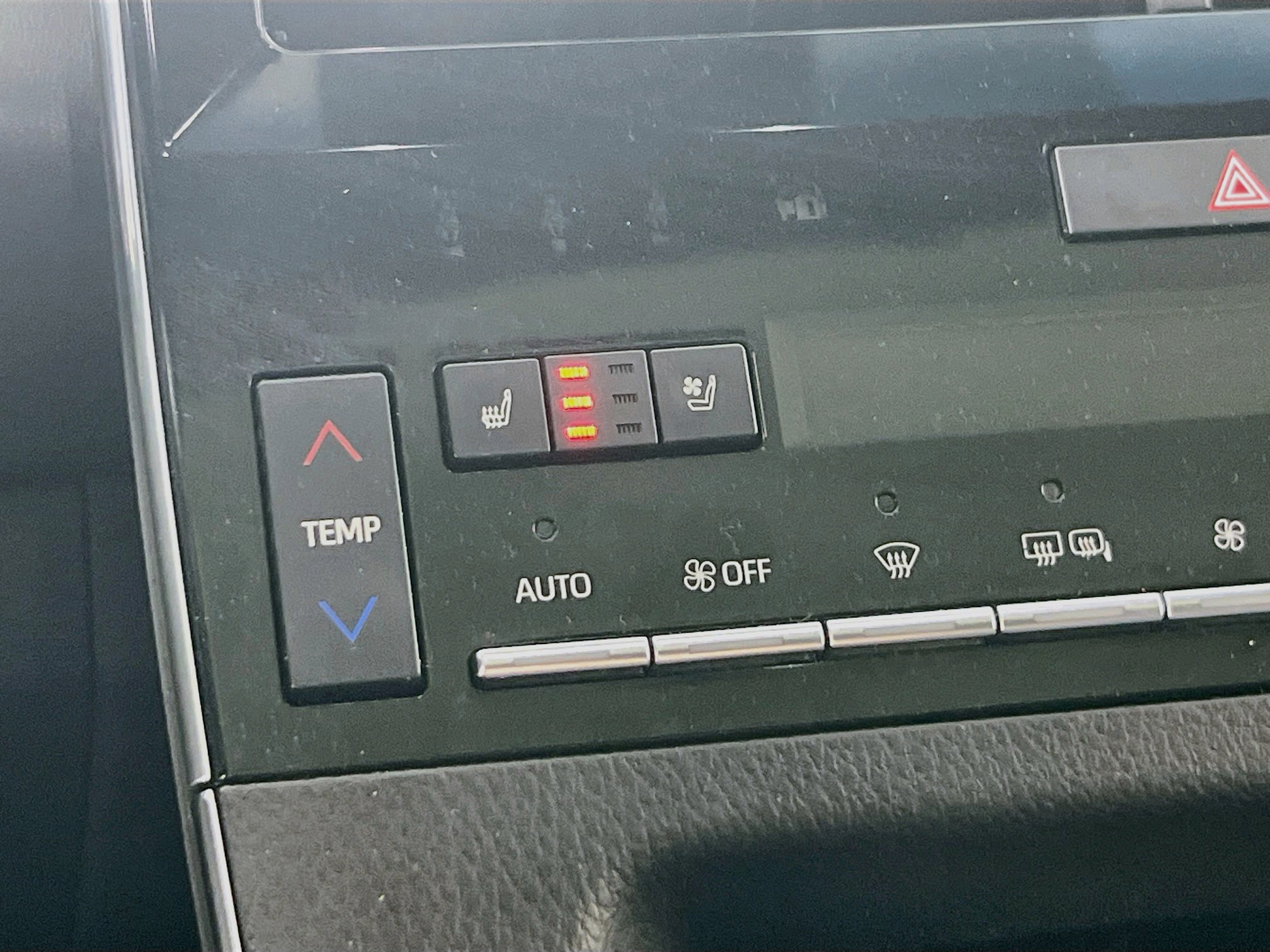 Used 2019 Toyota Avalon Touring w/ All Weather Liner Package FWD image 20