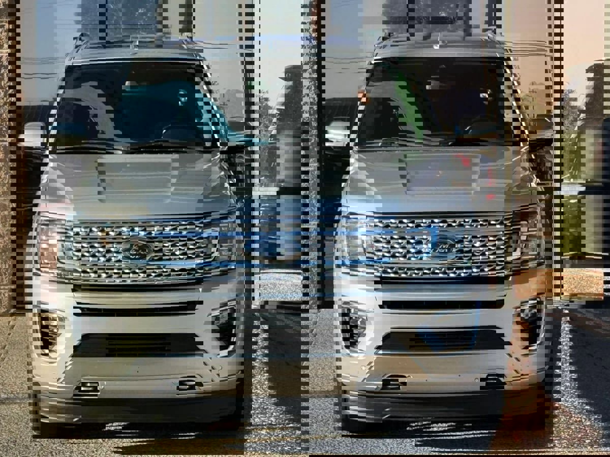 Used 2019 Ford Expedition Platinum image 19