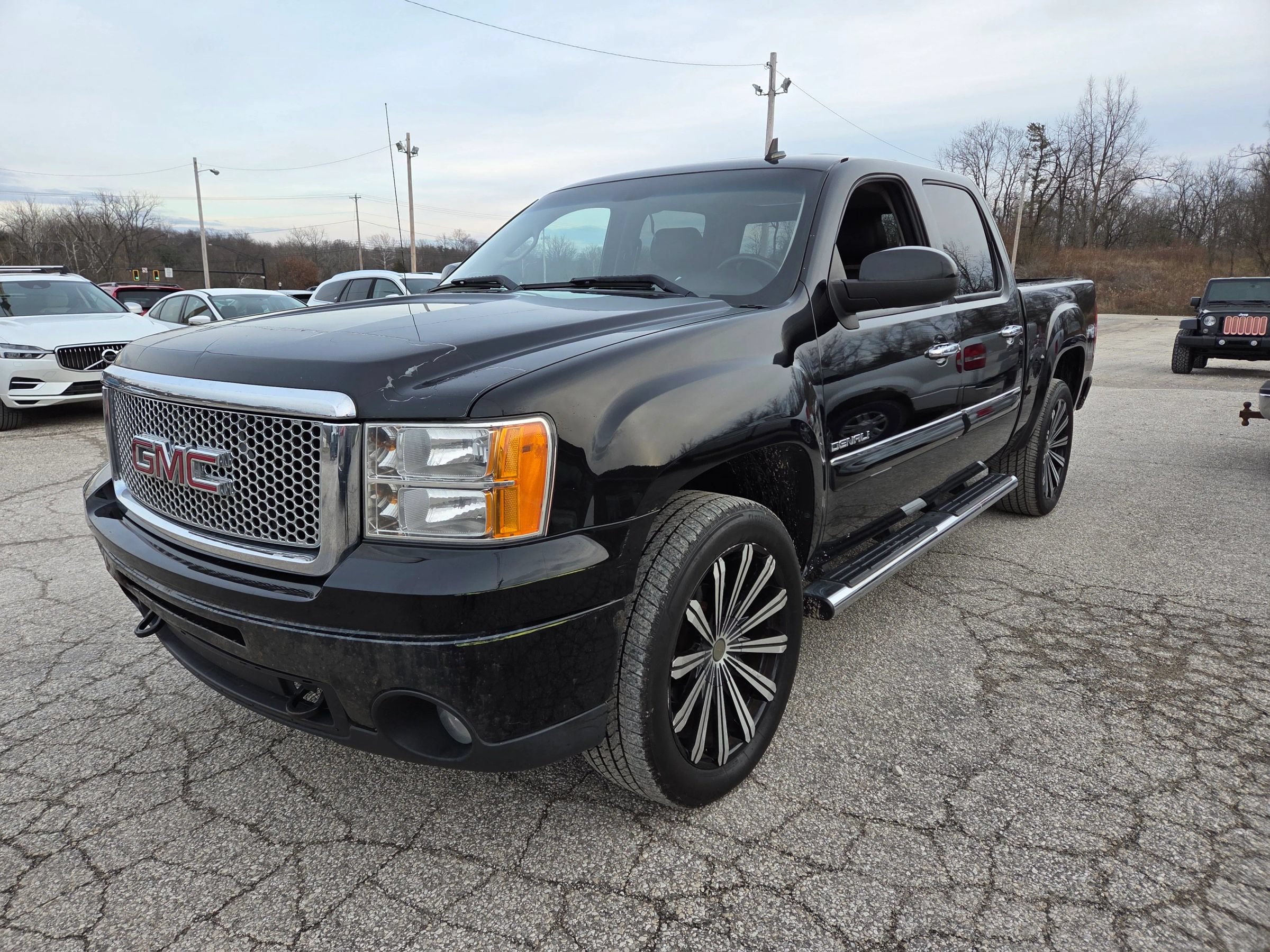 Used 2013 GMC Sierra 1500 Denali AWD/4WD image 3