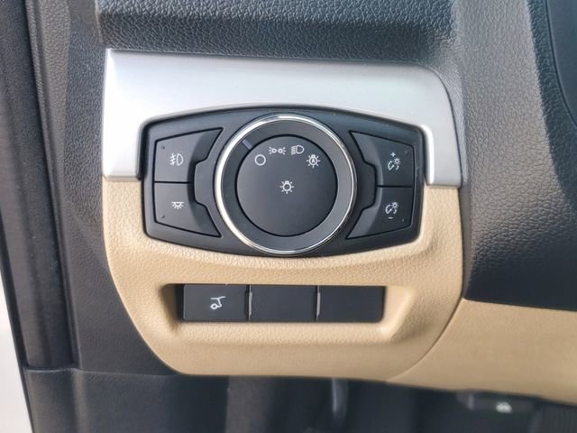 Used 2017 Ford Explorer XLT w/ Equipment Group 202A image 20