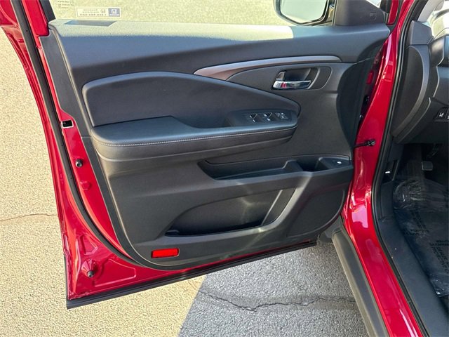 Used 2024 Honda Ridgeline Sport image 10