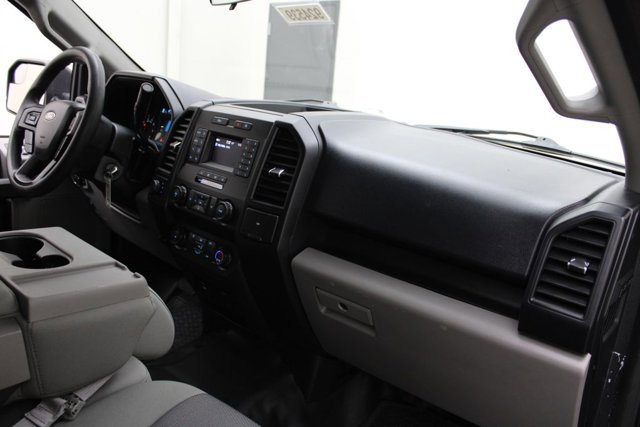 Certified 2019 Ford F150 XL w/ Heavy-Duty Payload Package AWD/4WD image 4