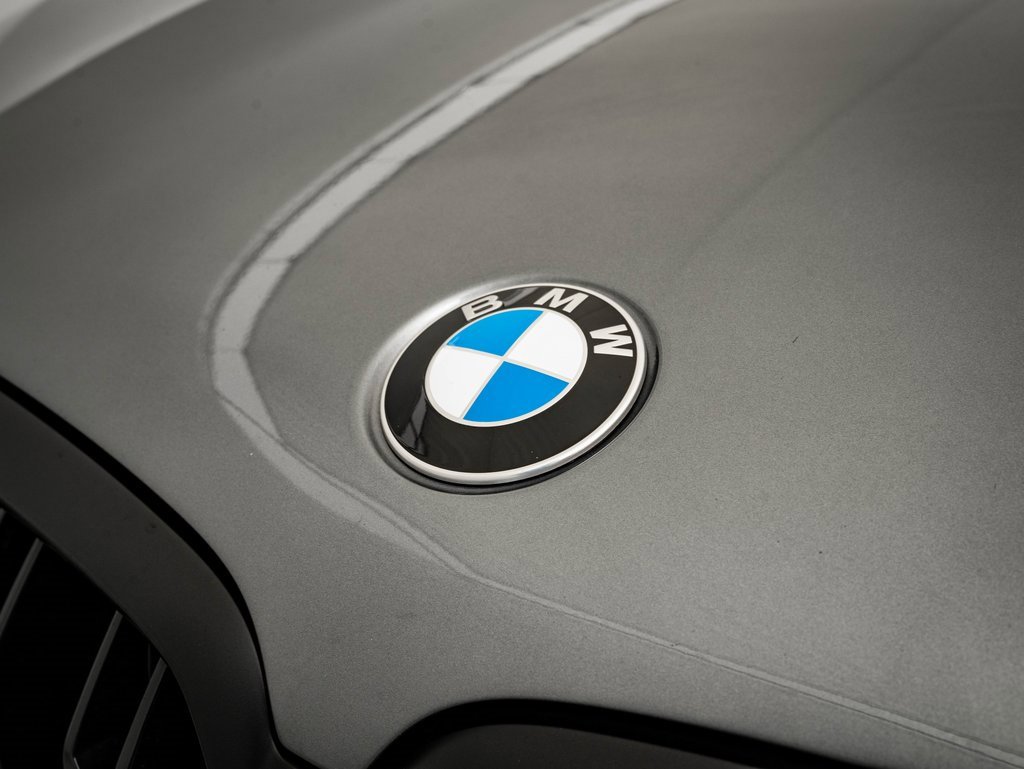 Used 2024 BMW X6 M60i w/ Dynamic Handling Package image 3