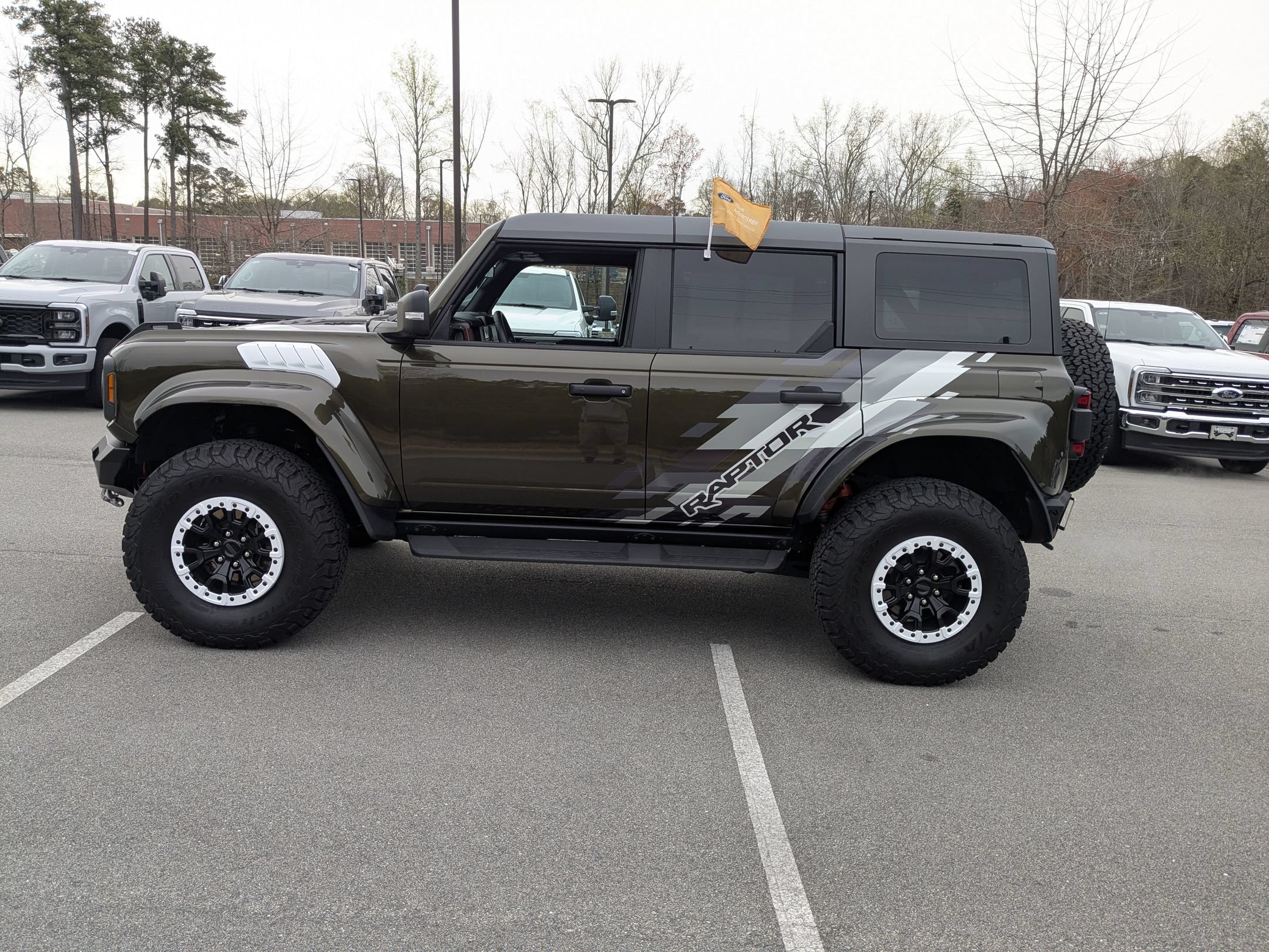 Used 2024 Ford Bronco Raptor w/ Interior Carbon Fiber Pack 6 AWD/4WD image 7