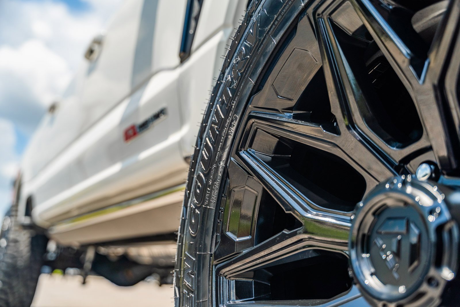 New 2025 Ford F350 Platinum image 20