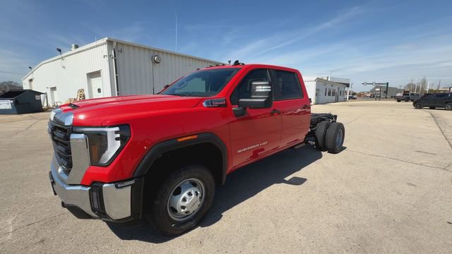 New 2026 GMC Sierra 3500 Pro w/ Convenience Package image 4