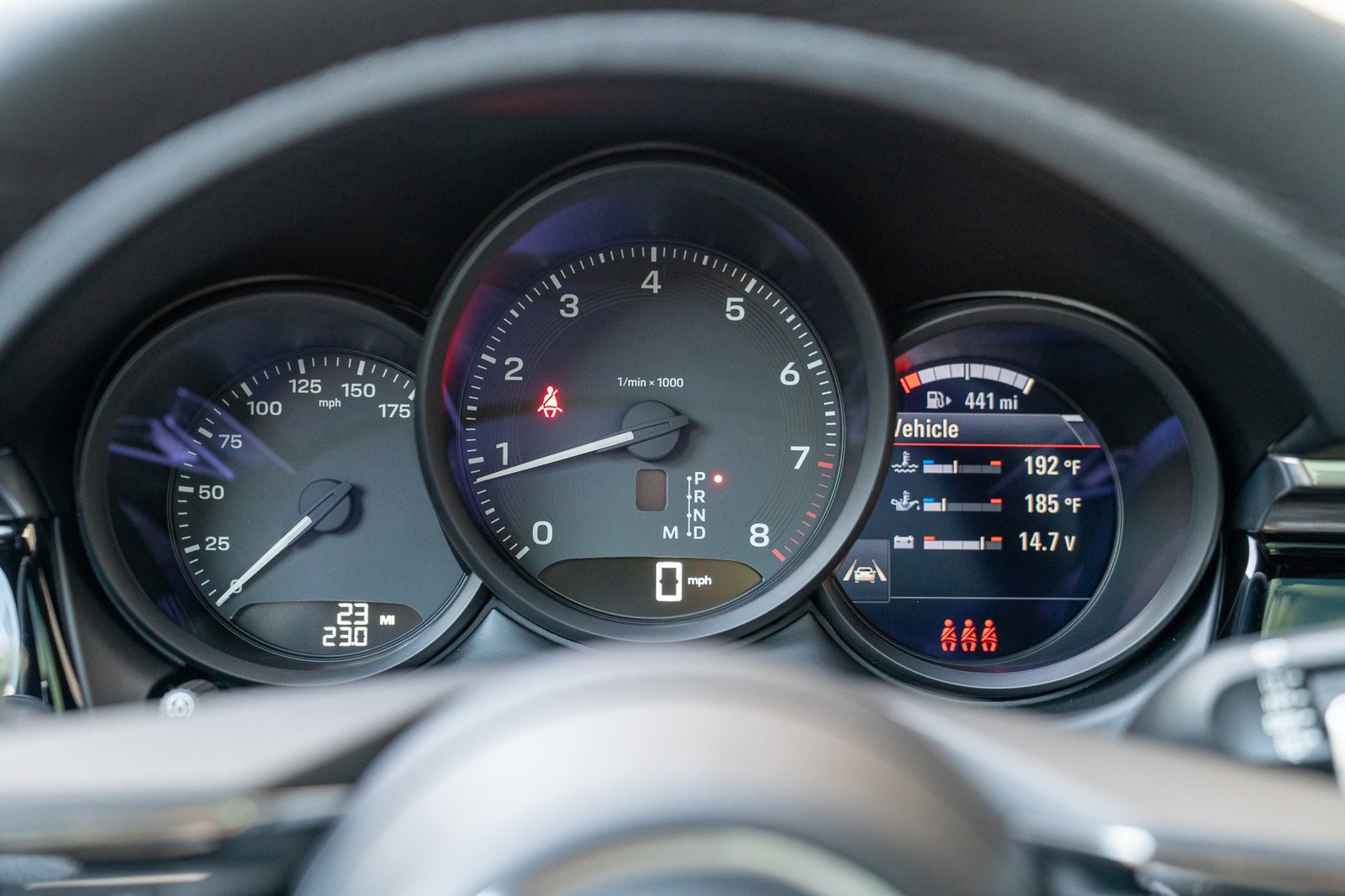 Certified 2025 Porsche Macan image 13