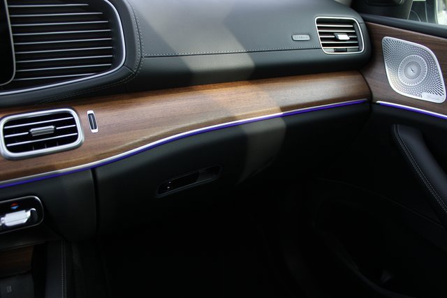 New 2026 Mercedes-Benz GLS 450 4MATIC image 35