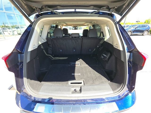 Used 2024 Nissan Rogue SL w/ SL Premium Package image 27