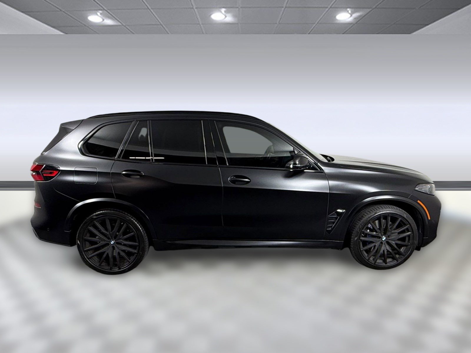 Used 2024 BMW X5 M60i AWD/4WD image 8