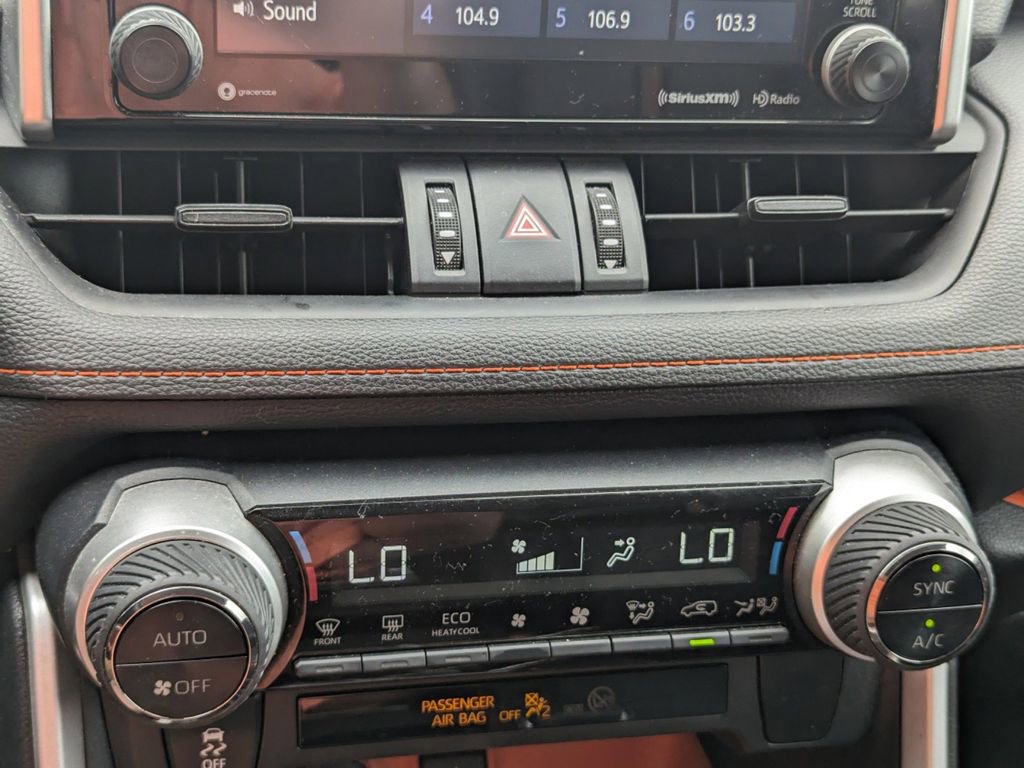 Used 2021 Toyota RAV4 Adventure image 21