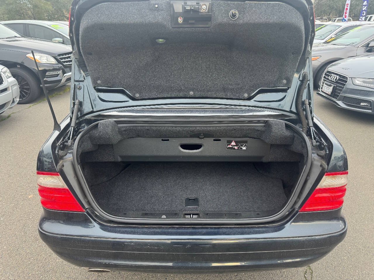 Used 2002 Mercedes-Benz CLK 430 Cabriolet image 17