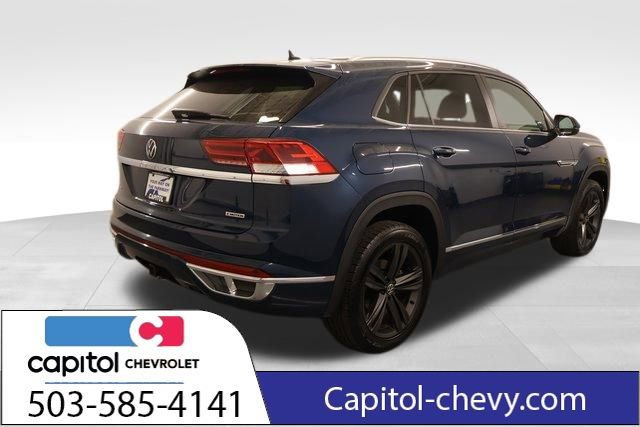 Used 2021 Volkswagen Atlas Cross Sport SE image 2