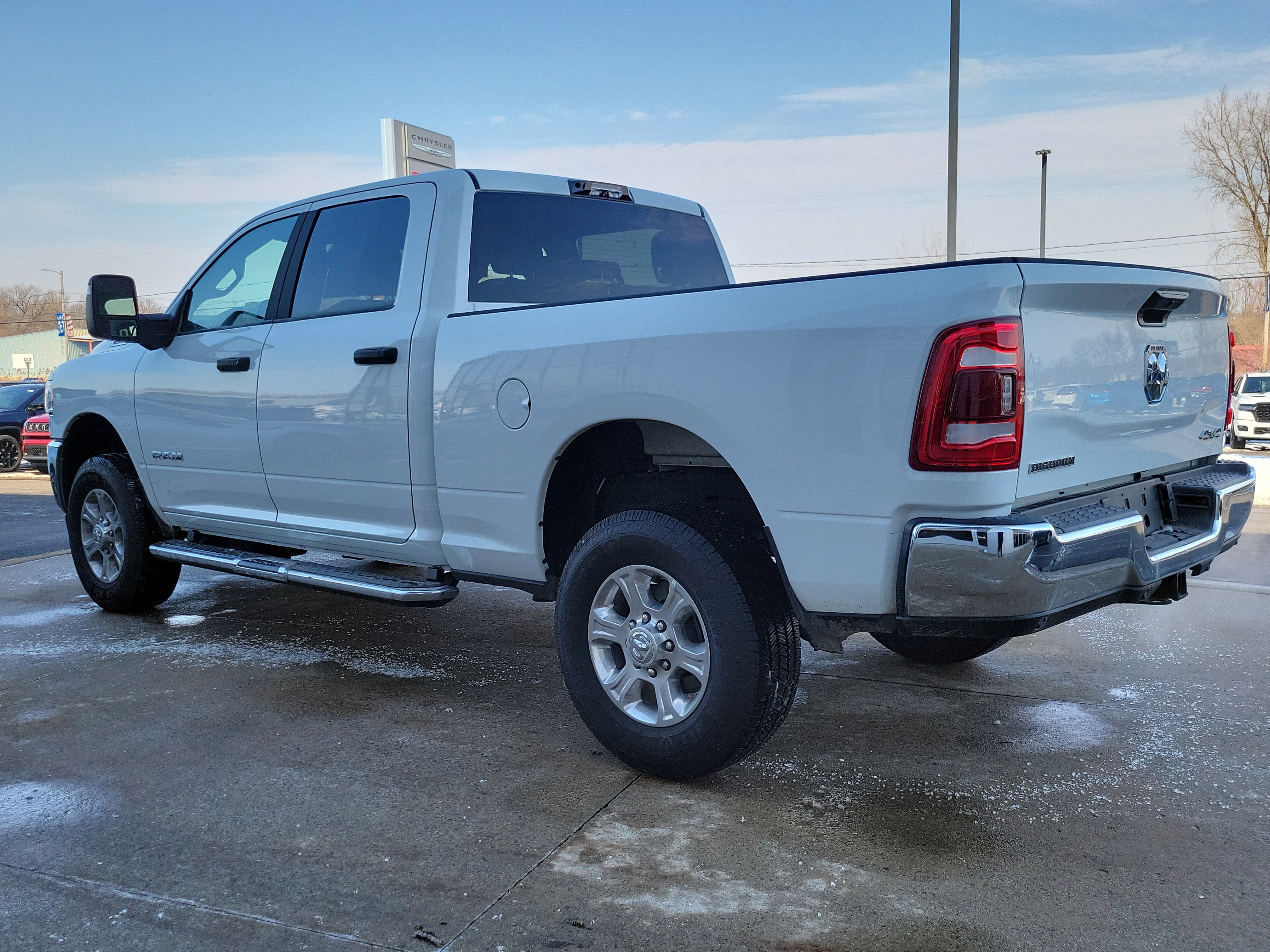 Used 2024 RAM 2500 Big Horn w/ Towing Technology Group AWD/4WD image 3