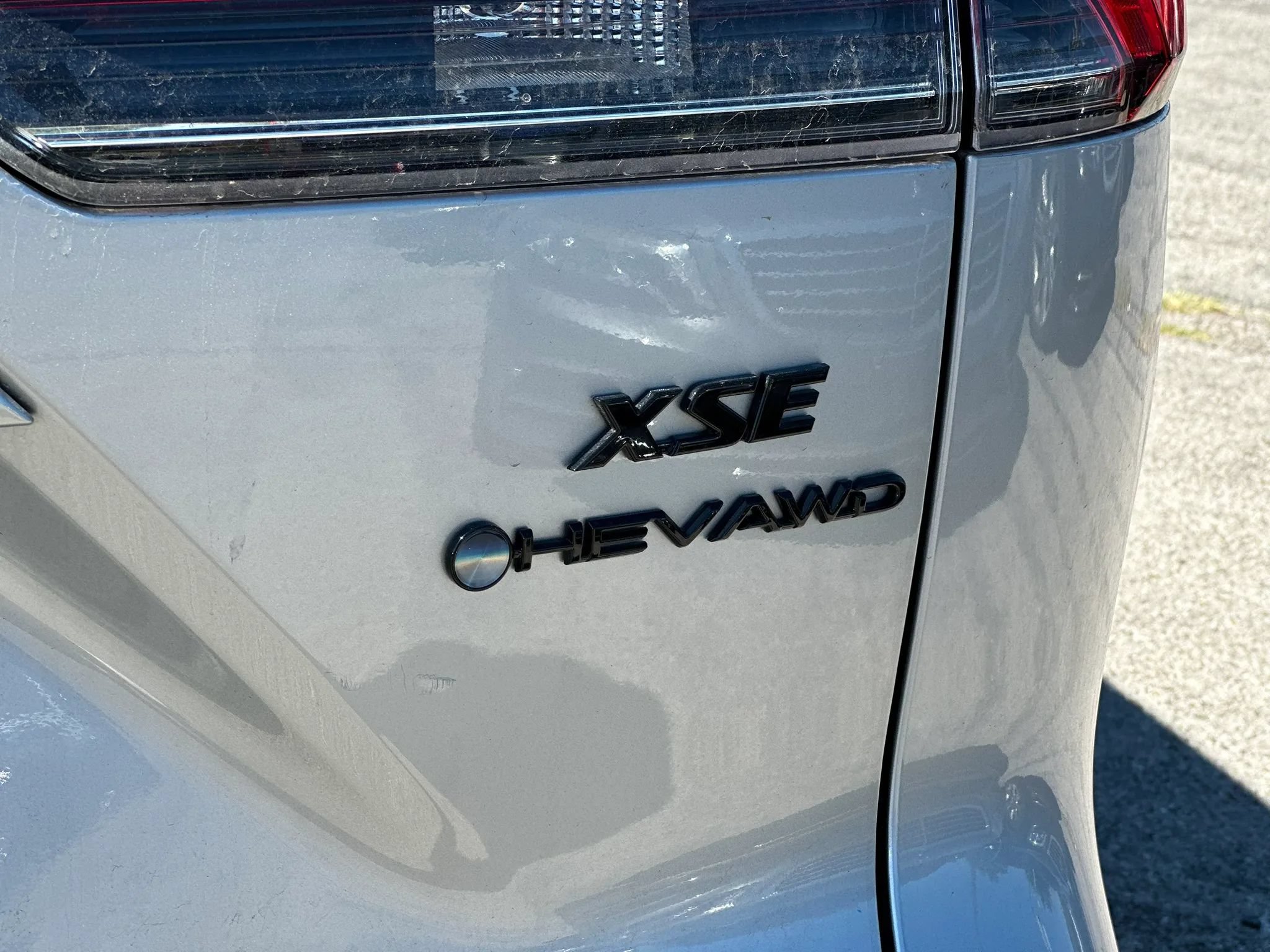 Used 2025 Toyota Corolla Cross AWD Hybrid w/ Convenience Package image 28