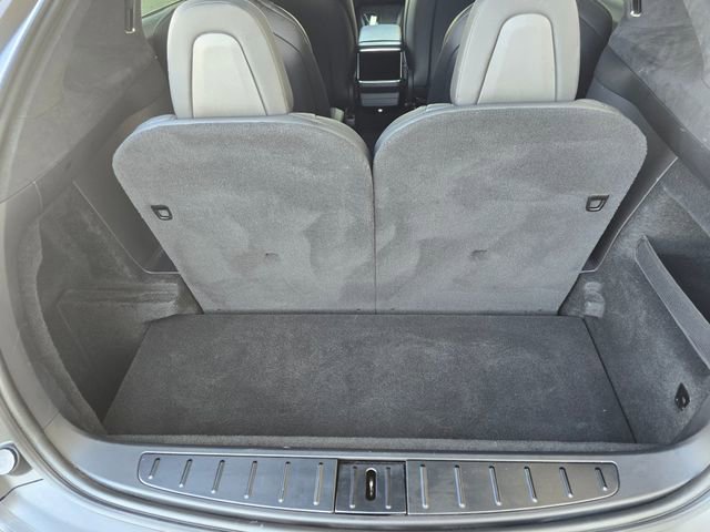 Used 2023 Tesla Model X Plaid image 21