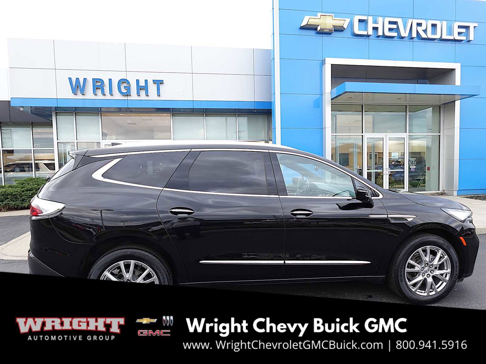 Used 2023 Buick Enclave Essence w/ Experience Buick Package image 2