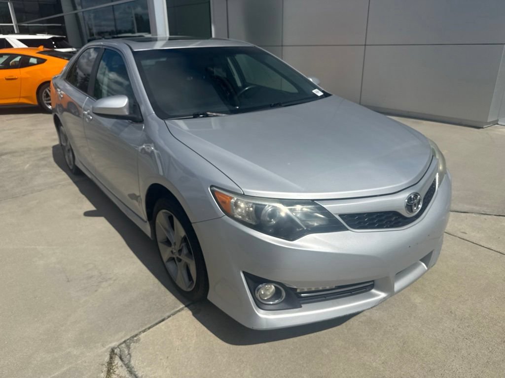 Used 2014 Toyota Camry SE FWD 360° Tour