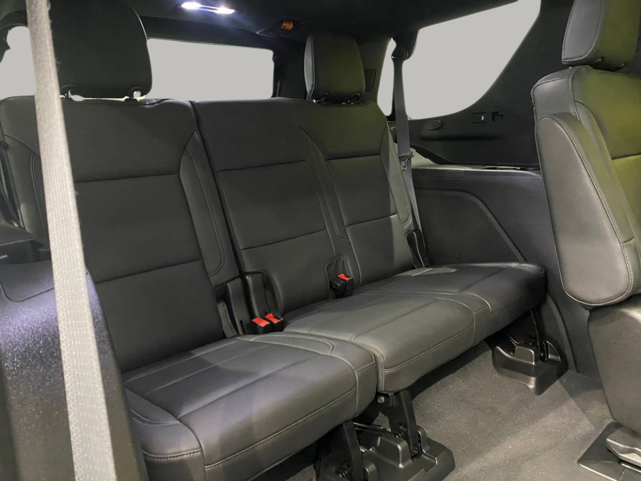 Used 2021 Chevrolet Tahoe Z71 w/ Rear Media and Nav Package image 27