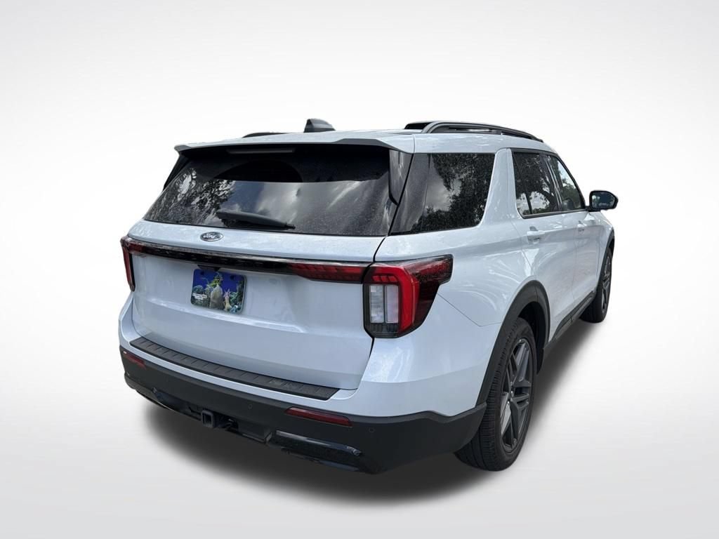 Used 2026 Ford Explorer ST-Line w/ ST-Line Street Pack RWD image 5