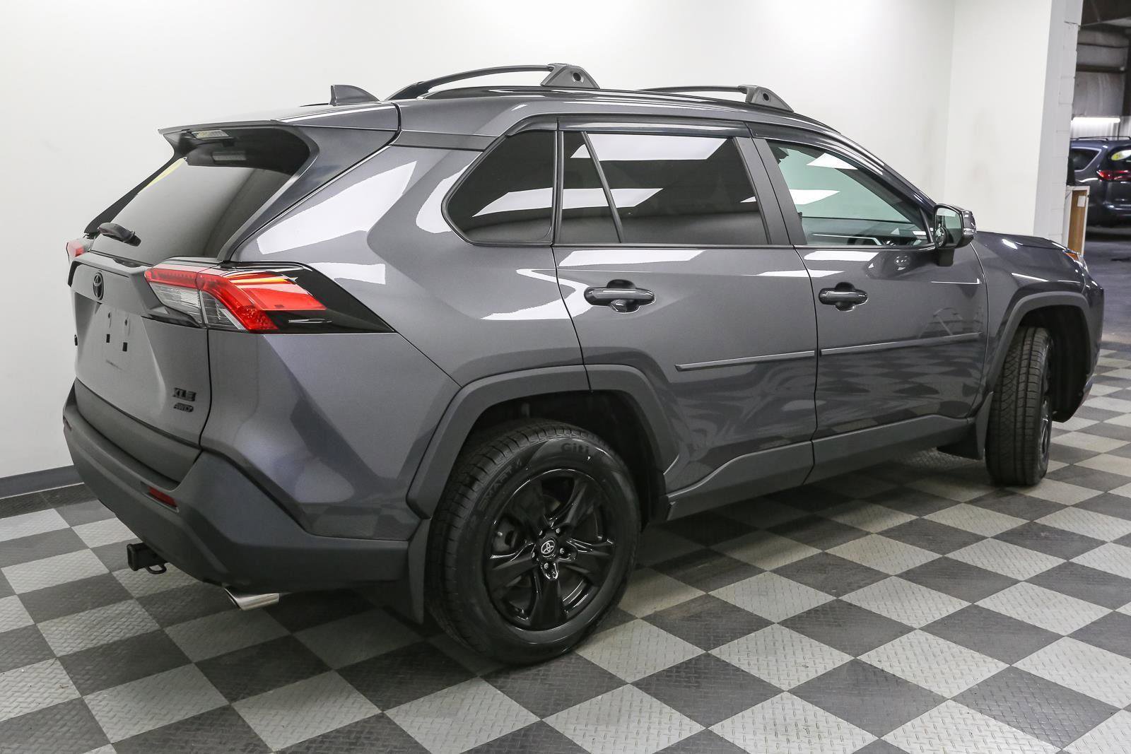 Used 2022 Toyota RAV4 XLE w/ XLE Grade Weather Package AWD/4WD image 8