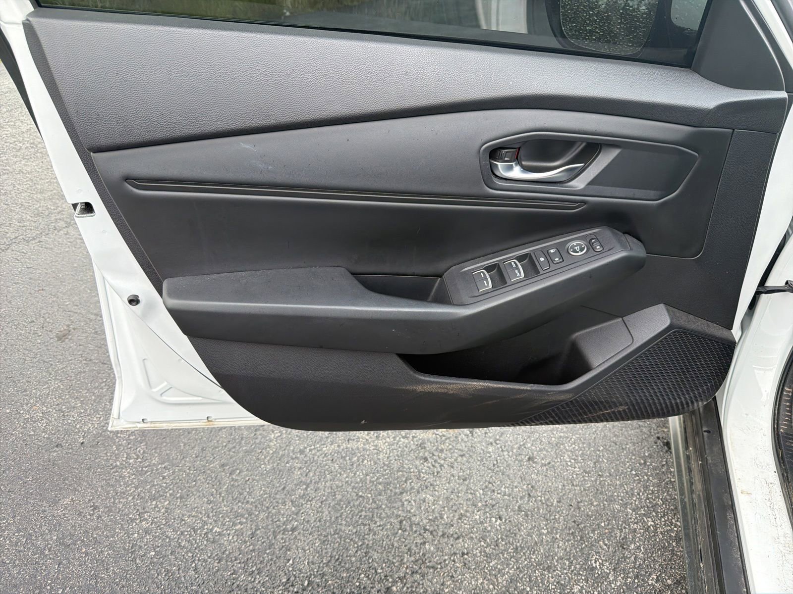 Used 2024 Honda Accord EX image 11