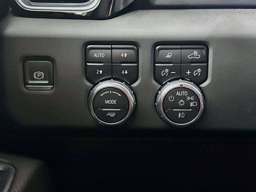Certified 2024 GMC Sierra 3500 Denali w/ Denali Reserve Package AWD/4WD image 12