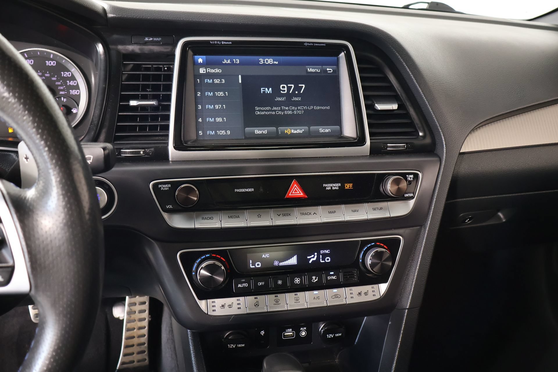 Used 2019 Hyundai Sonata Limited w/ Cargo Package FWD image 5