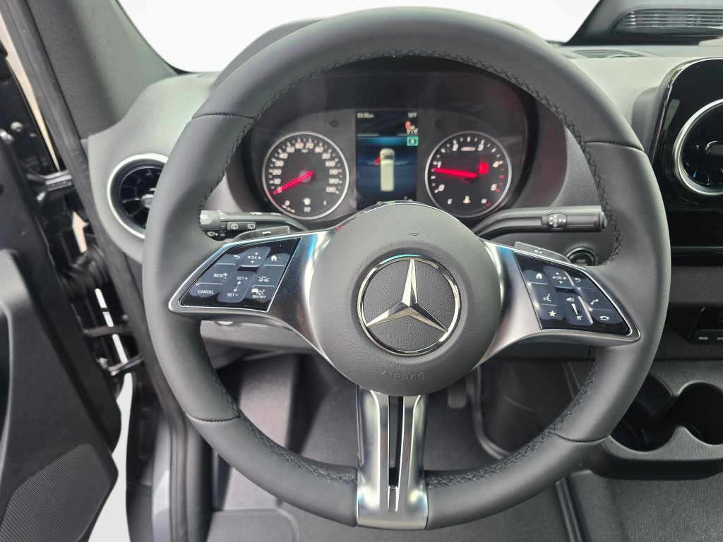 New 2025 Mercedes-Benz Sprinter 2500 image 24