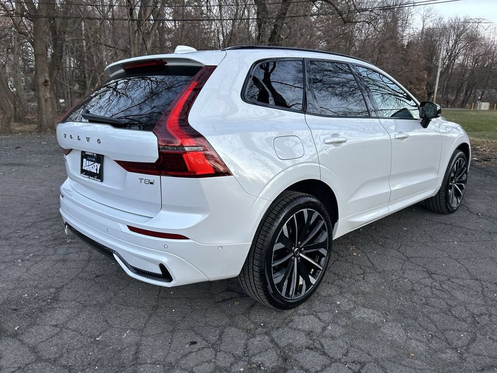 New 2026 Volvo XC60 T8 Ultra w/ Climate Package AWD/4WD image 8
