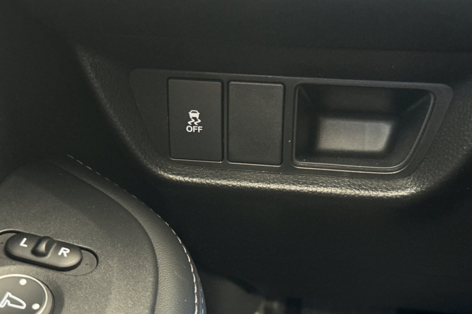 Used 2026 Honda HR-V EX-L image 36