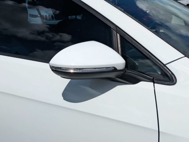 Used 2019 Volkswagen Golf S FWD image 12
