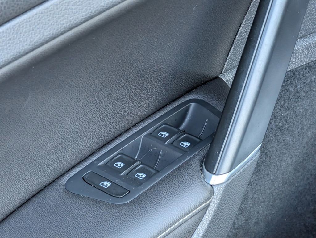 Used 2017 Volkswagen Golf Alltrack SE image 23