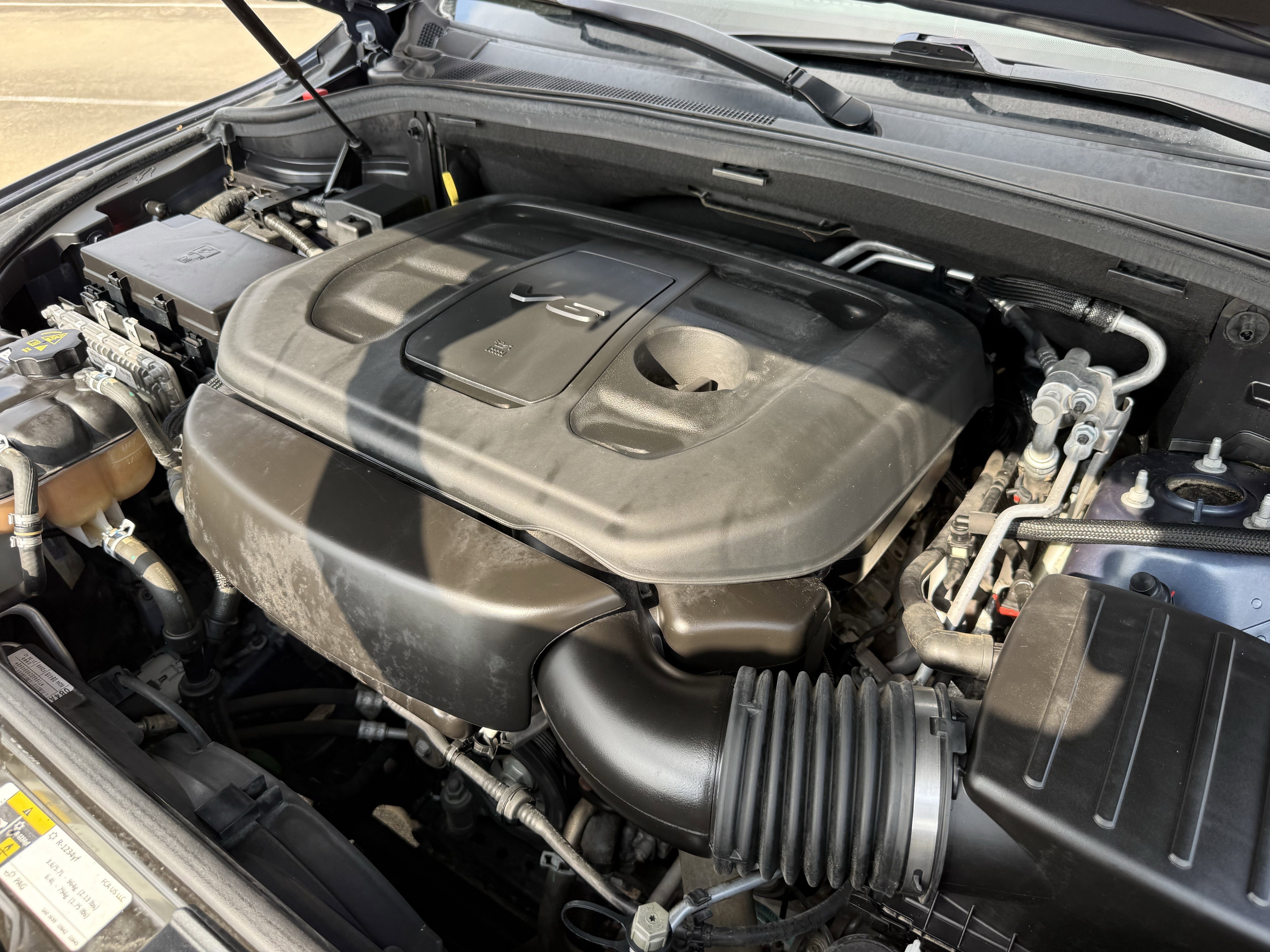 Used 2020 Dodge Durango SXT w/ 3rd Row Seating Group image 33