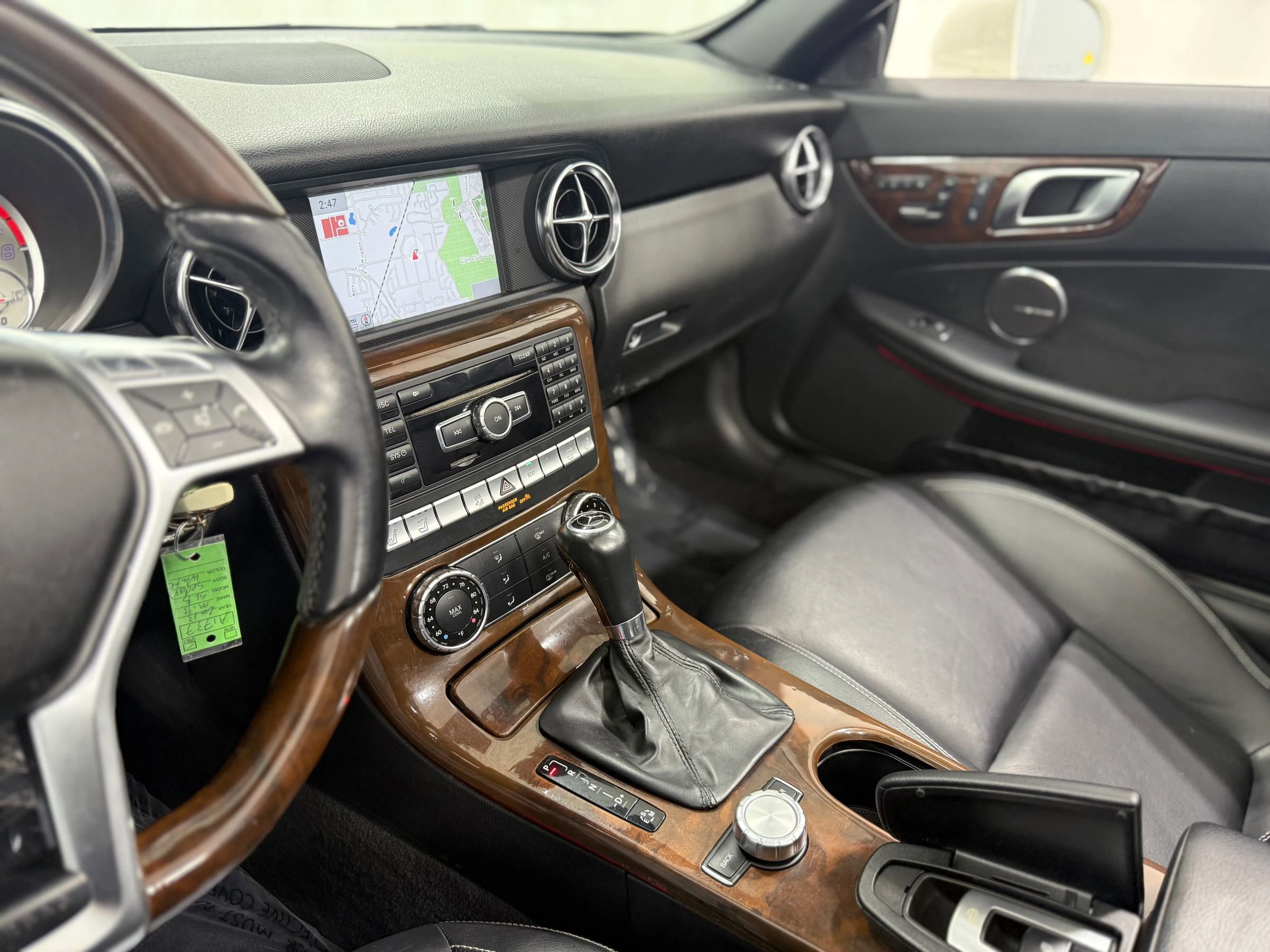 Used 2013 Mercedes-Benz SLK 350 image 24
