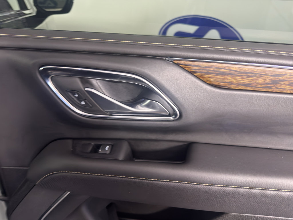 Used 2023 Chevrolet Suburban Premier RWD image 40